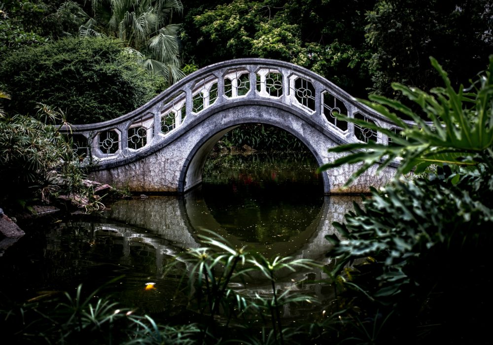 Kako biti mostovi mira u današnjem društvu? – Leonnel Radinski